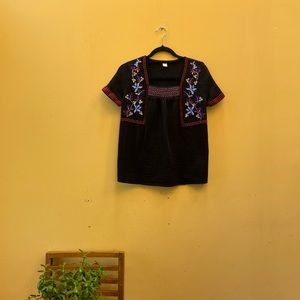 Old Navy Embroidered Blouse - Size X-Small